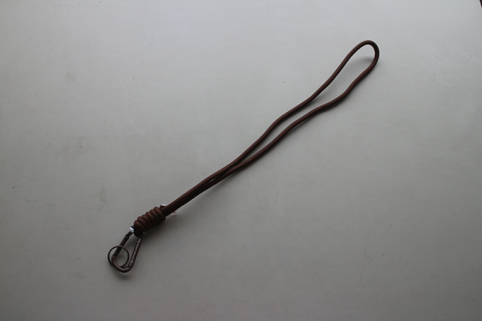 String Holder BROWN ブラウン ストリングホルダー ネックホルダー ストラップ スマホショルダー 首掛け モバイルアクセサリー アウトドア P2GAI
