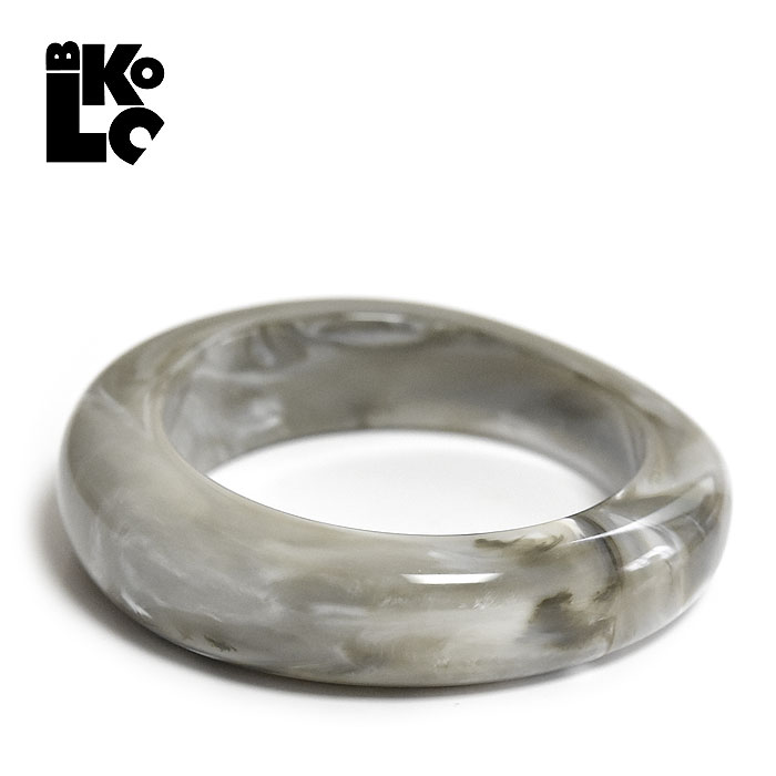 Rakuten - 【待望の最新作】≪BLOCK≫ ブロック グレー ボリューム 幅広 バングル Bangle (Grey) レディース ギフト ラッピング