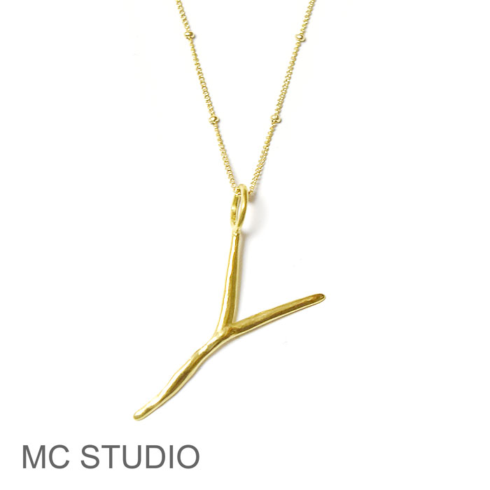 yҖ]̍ŐVzMC STUDIO GV[X^WI CjV Y`[ p  X r[Y `F[ S[h lbNX LARGE INITIAL CHARM Necklace (Gold) fB[X