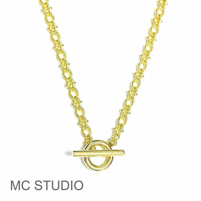 全長：約41cm (16inch) Gold-Plated (14金コーティング仕上げ) 　 ロサンゼルス発のアクセサリーブランド≪MC STUDIO≫のネックレスです。 日本では、三越伊勢丹、TOMORROWLAND、SLOBE IENA、HAUNTなどのセレクトショップで取り扱っているブランドです。 ハイブランドのヴィンテージのようなカッコ良さがあるデザインチェーンのネックレスです。 留め具はマンテルデザインで、フロントにしてもバックにしてもOK！ 存在感のあるハンサムネックレスです。 MC STUDIO 商品一覧へ　&gt;&gt;MC STUDIO エムシースタジオ (ロサンゼルス／アメリカ) ファッション業界で培ったセンスで作品を生み出しているMC STUDIO。 ベーシックで飽きのこないデザインをテーマに、永く身に付けてもらうことがエシカルに繋がると考えています。 日本では、三越伊勢丹、TOMORROWLAND、SLOBE IENA、HAUNTなどのセレクトショップで取り扱っているブランドです。