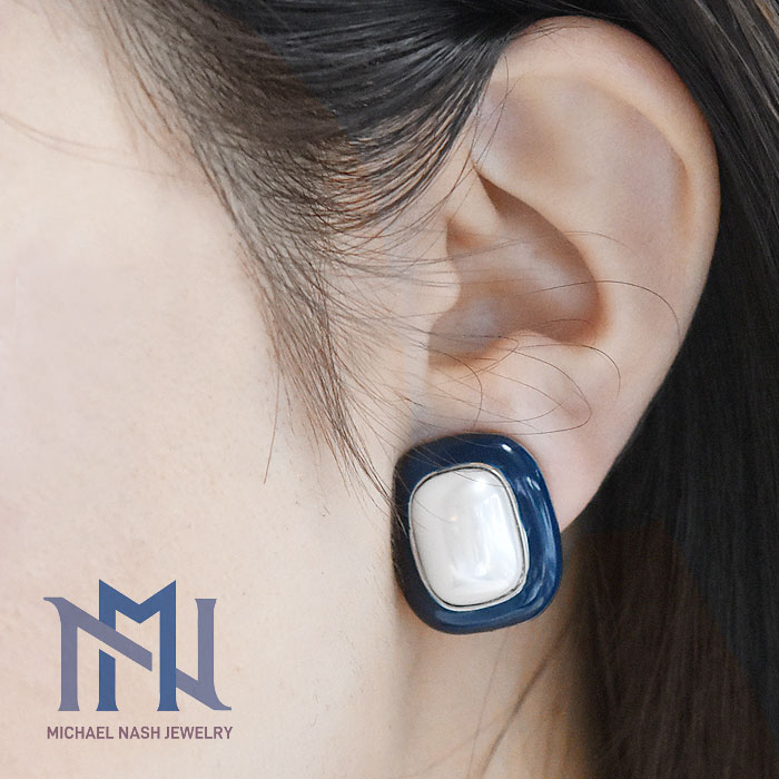 【待望の最新作】≪MICHAEL NASH JEWELRY≫ マイケルナッシュ ジュエリー ネイビー エナメル パール イヤークリップ イヤリング Belle Enamel And Pearl Clip (Silver) レディース ギフト ラッピング