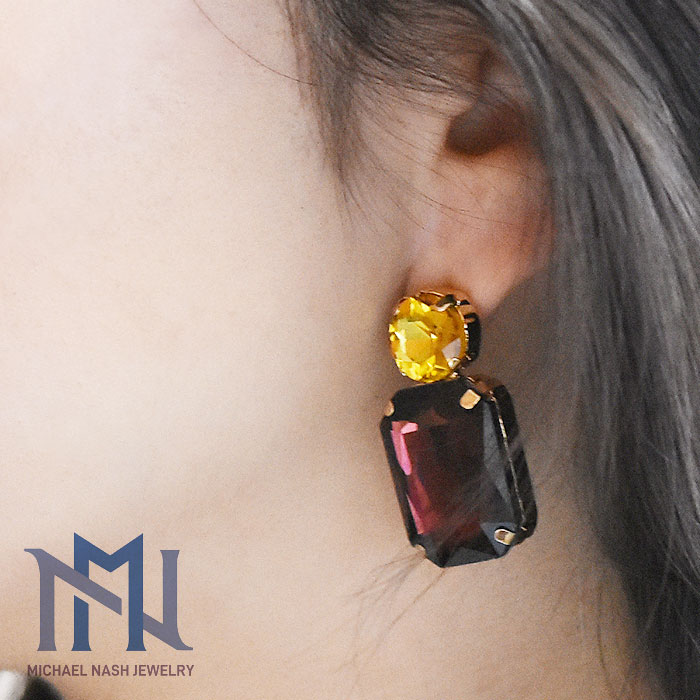 【待望の最新作】≪MICHAEL NASH JEWELRY≫ マイケルナッシュ ジュエリー カラフル ビジュー グラス スタッズ ピアス Octagon and Round Stone Drop Earrings (Gold) レディース ギフト ラッピング