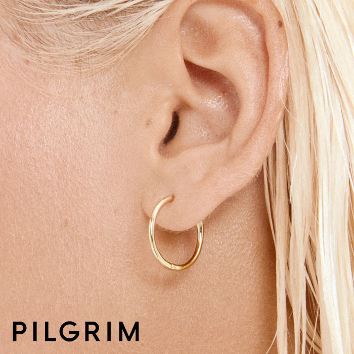 【待望の最新作】≪PILGRIM≫ ピルグリム 華奢 Mサイズ フープ ピアス 中折れ ゴールド EANNA Medium Earrings (Gold) レディース ギフト ラッピング