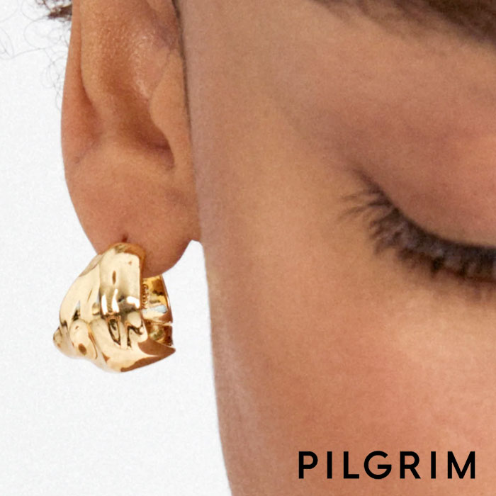 Rakuten - 【待望の最新作】≪PILGRIM≫ ピルグリム ボリューム ニュアンス 幅広 フープ ピアス ゴールド Johnnie Earrings (Gold) レディース ギフト ラッピング