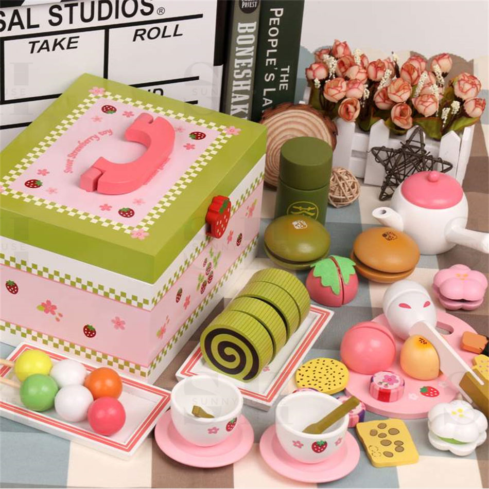 SunnyHouseの女の子の誕生日プレゼント おままごとキッチンケーキセット 子供のおもちゃ かわいいケーキシリーズ 磁気/面ファスナーデザイン おままごと菓子セット（携帯）おままごとストロベリーケーキセット 誕生日 プレゼント 子供へのギフト 送料無料 プレゼント｜アングル2
