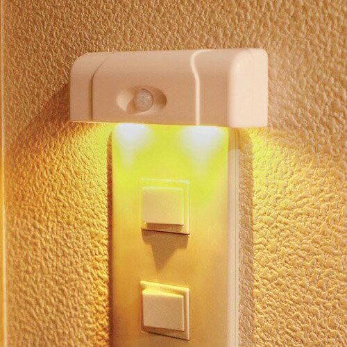 エルパ 照明スイッチ用LEDナイトライト 明暗＆人感センサー PM-L254(1コ入)